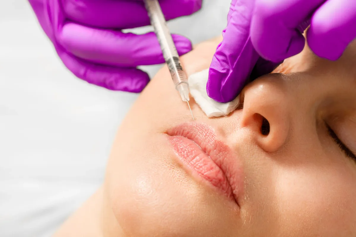 Ariana Grande’s Lip Filler Journey